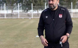 Sivasspor Teknik Direktörü Bülent Uygun Taraftarlara Sitem Etti