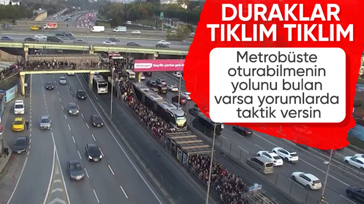 İstanbul’da bazı metrobüs duraklarında yolcu yoğunluğu