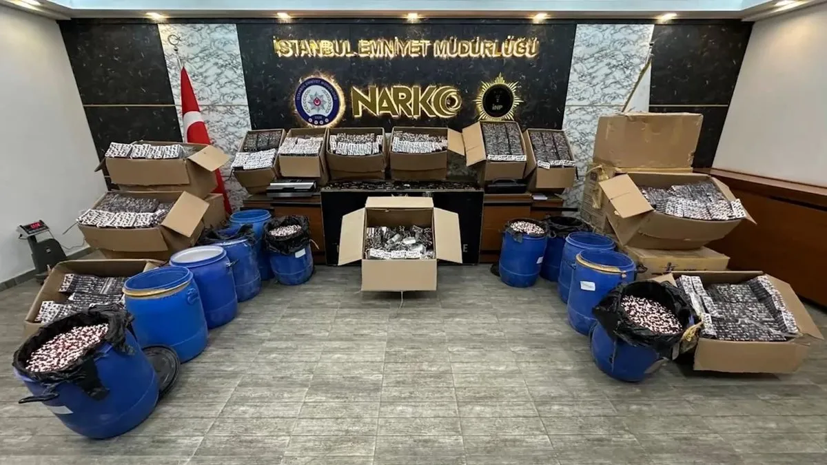 İstanbul emniyetten zehir tacirlerine ağır darbe: 1 milyon 795 bin uyuşturucu hap ele geçirildi
