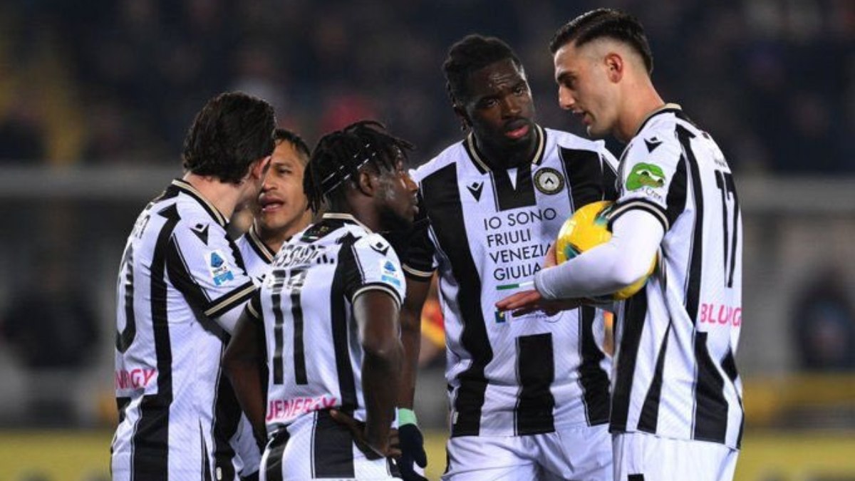 Lorenzo Lucca, penaltı kullanma tartışmasından sonra oyundan alındı